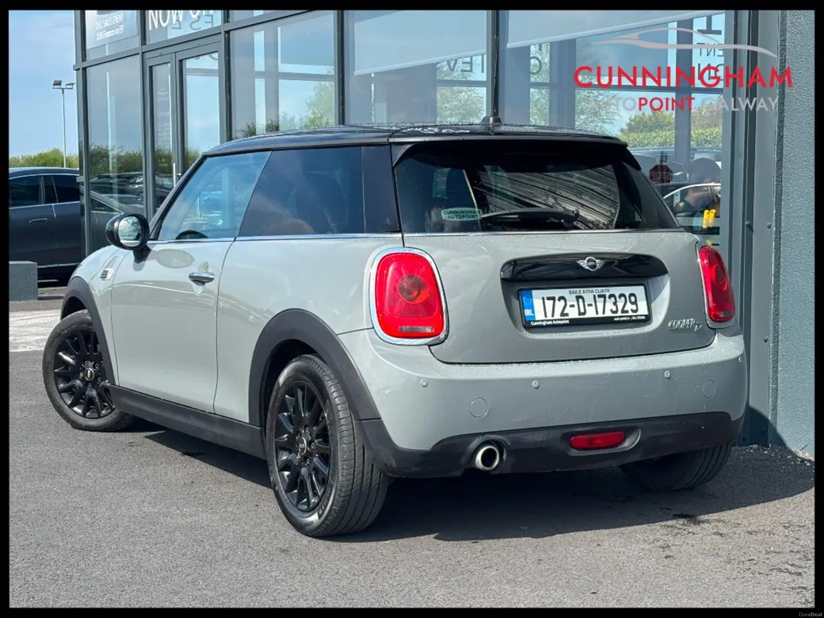 Mini Cooper 1.5D Manual - Image 2