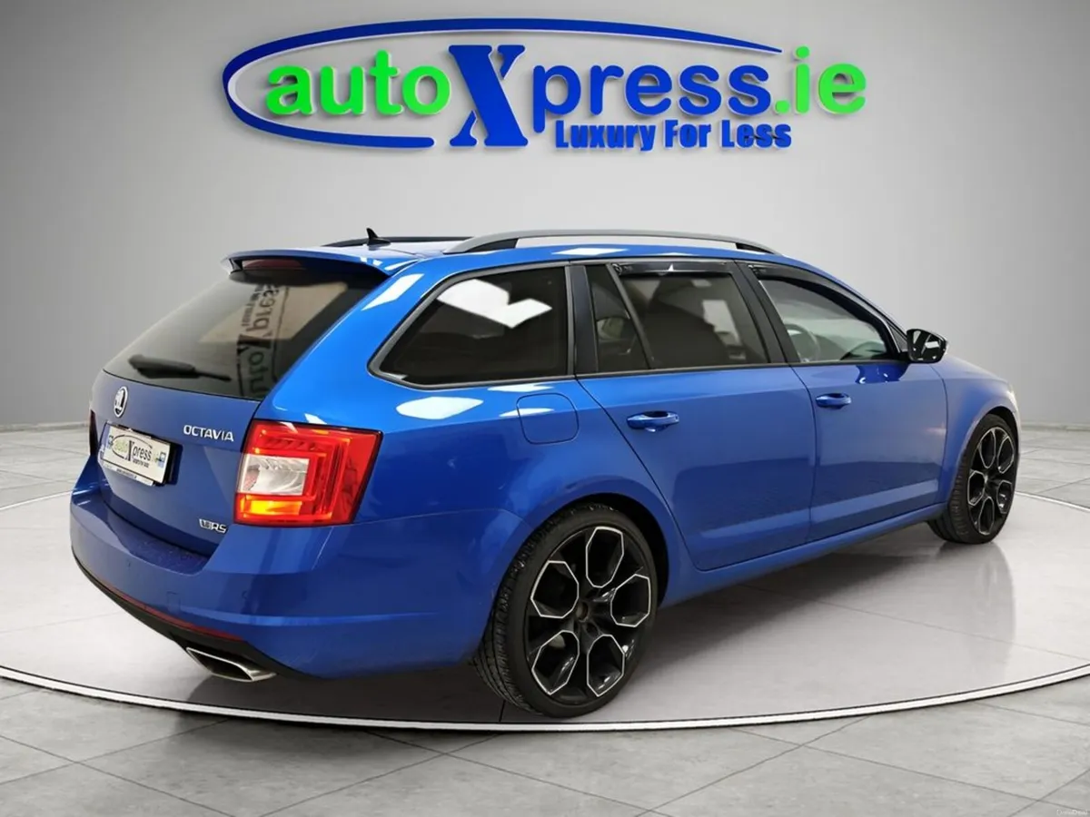 Skoda Octavia 2.0 TDI VRS - Image 5