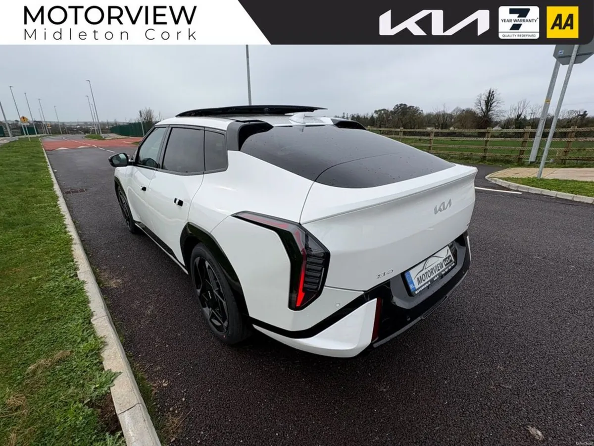 Kia EV4 gt-line FASTBACK, long-range battery of 81 - Image 6