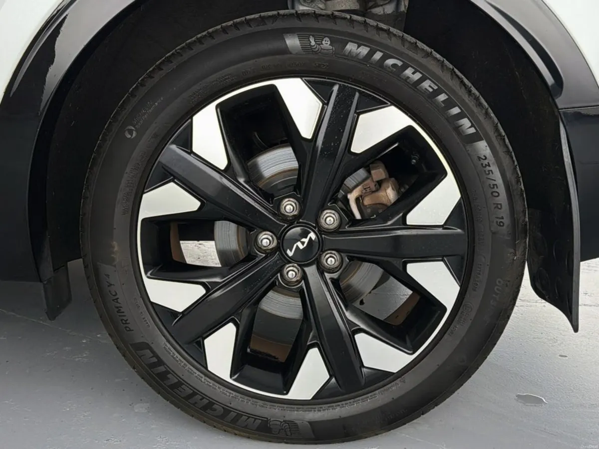 Kia Sportage K4 PHEV 1.6T 260 Auto 4x4 - Image 3