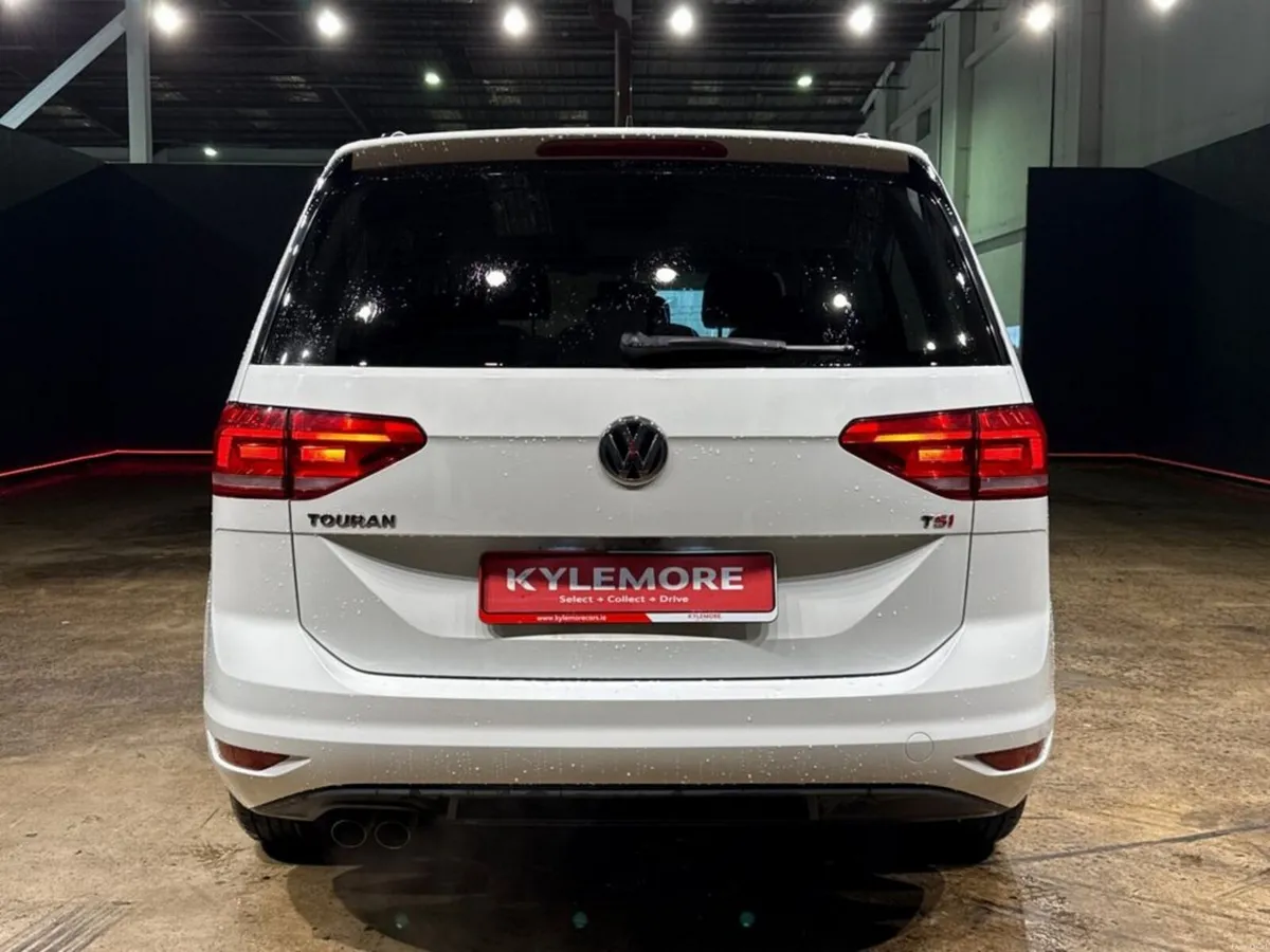 Volkswagen Touran 1.4 AUTOMATIC - ALLOY WHEELS - H - Image 4