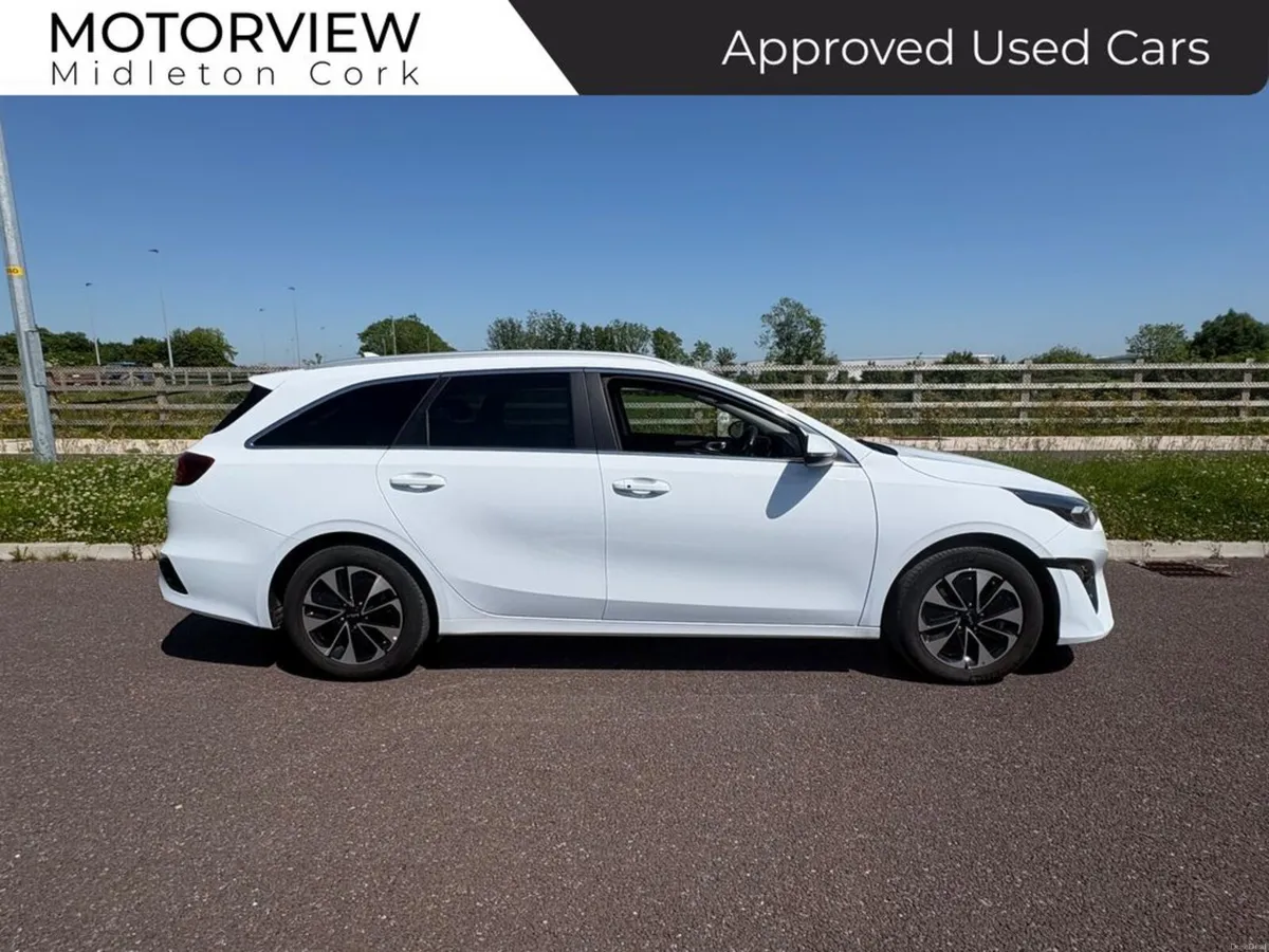 Kia Ceed SW Phev **AUTOMATIC** **warranty till 203 - Image 2