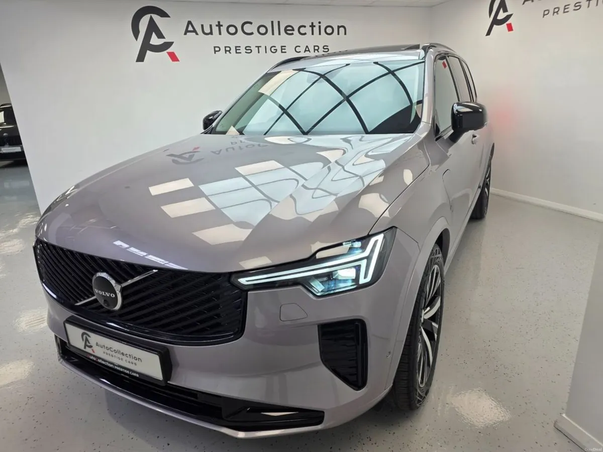 Volvo XC90 **BRAND NEW**T8 PLUS DARK** - Image 3