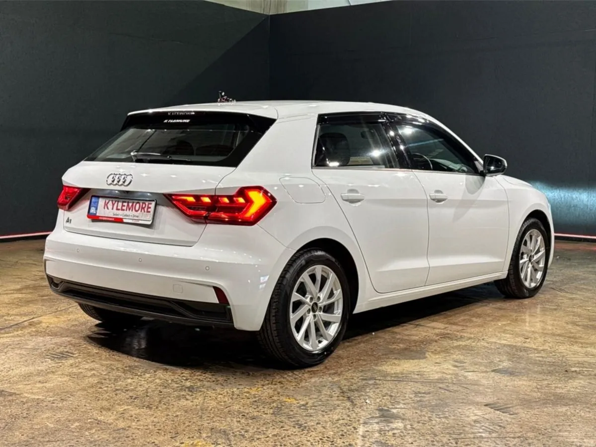 Audi A1 1.0 TFSI ADVANCED - CRUISE CONTROL - HEATE - Image 4