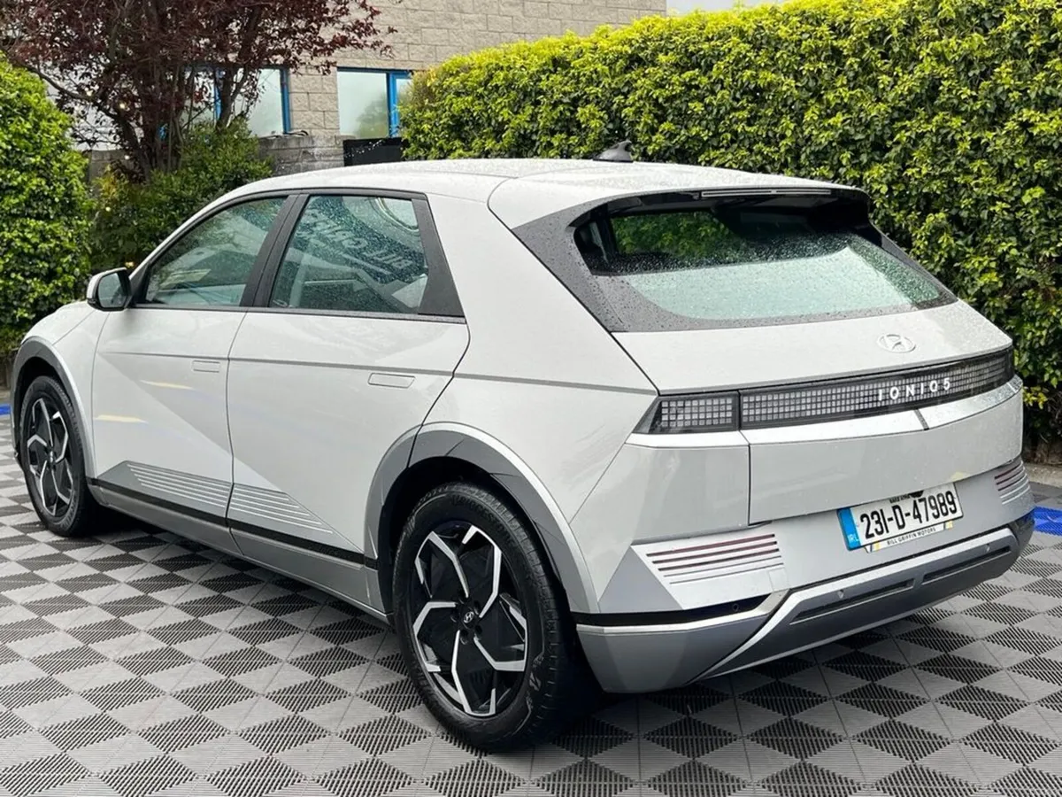 Hyundai IONIQ 5 77kw LONG RANGE// PREMIUM // SERVI - Image 5