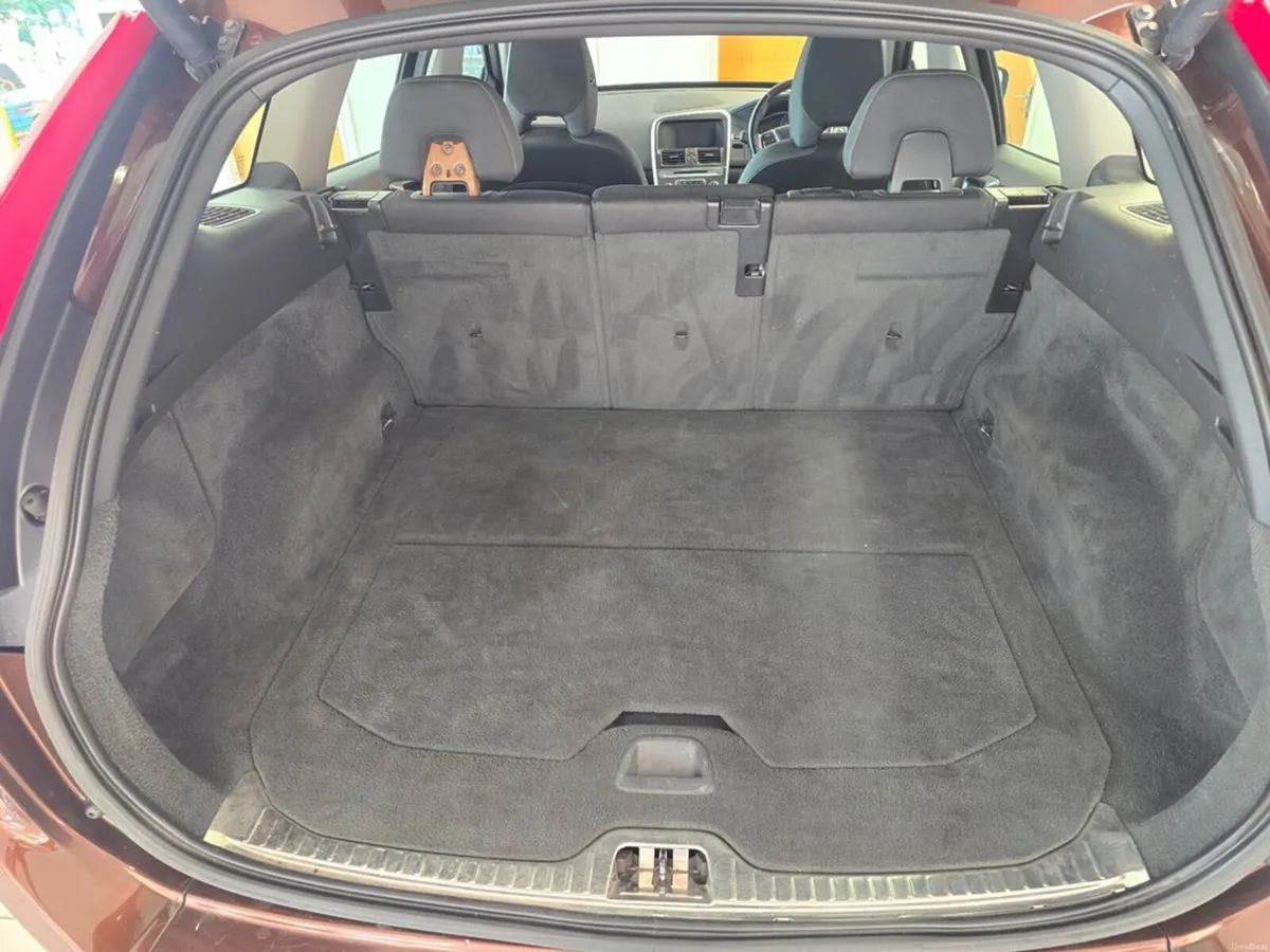 Volvo XC60 2.0 D4 SE NAV 181BHP 5DR - Image 6