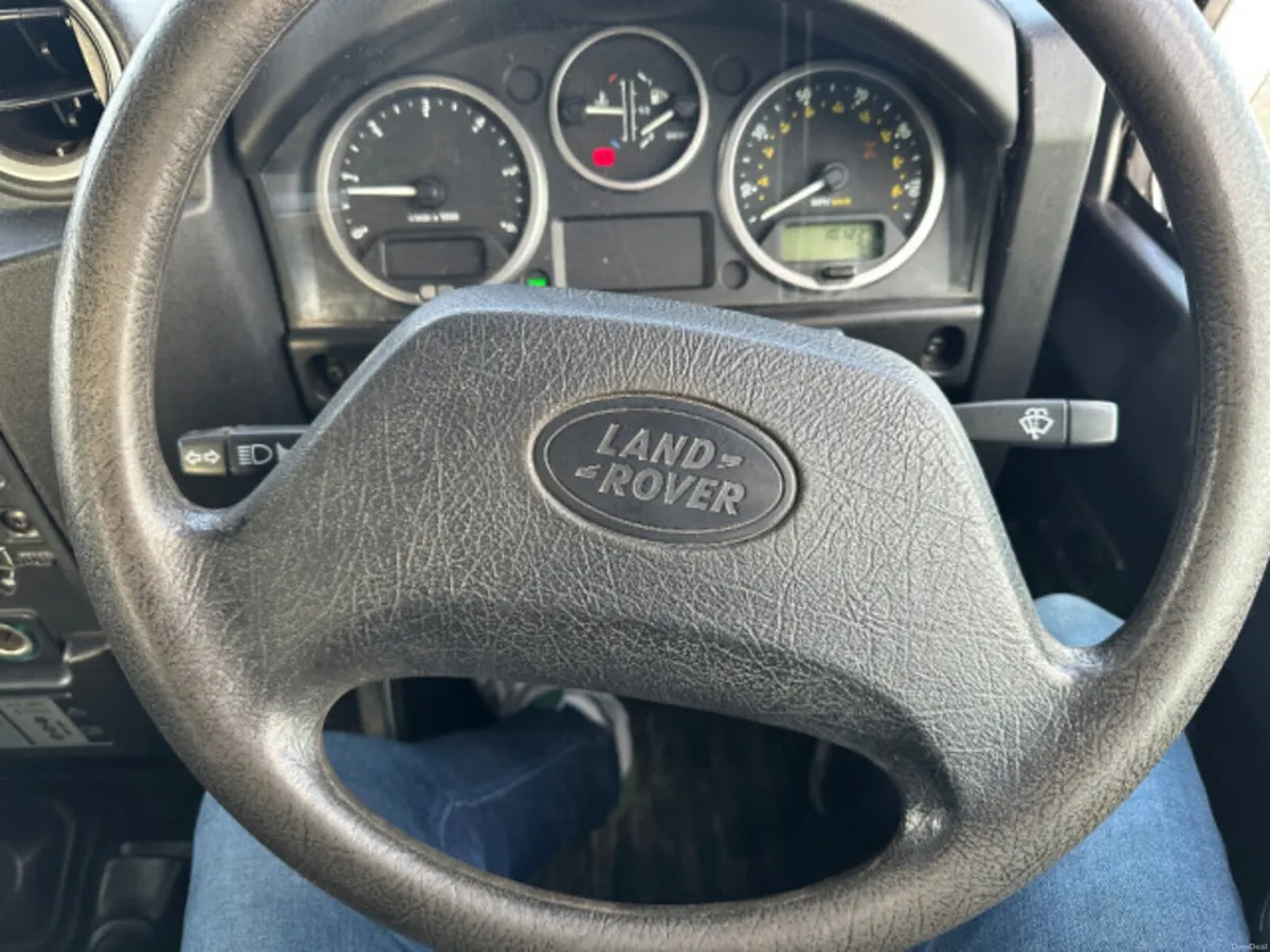 Land Rover Defender COUNTY HARD TOP - Image 6