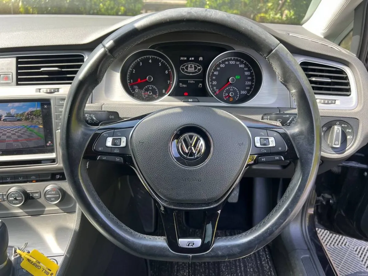 Volkswagen Golf R-LINE PACK 1.2 TSI // NEW 19" ALL - Image 4