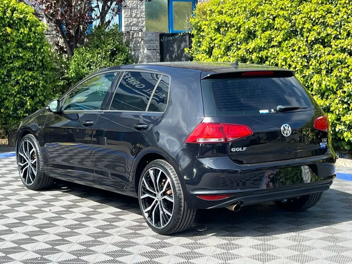 Volkswagen Golf R-LINE PACK 1.2 TSI // NEW 19" ALL - Image 5