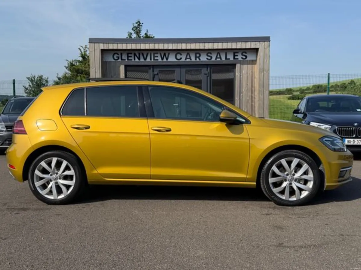 Volkswagen Golf TECH / COMFORT PACK / SUNROOF - Image 5