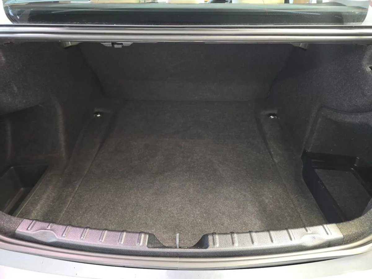 BMW 3-Series F30 320d Efficient Dynamics Plus Salo - Image 6