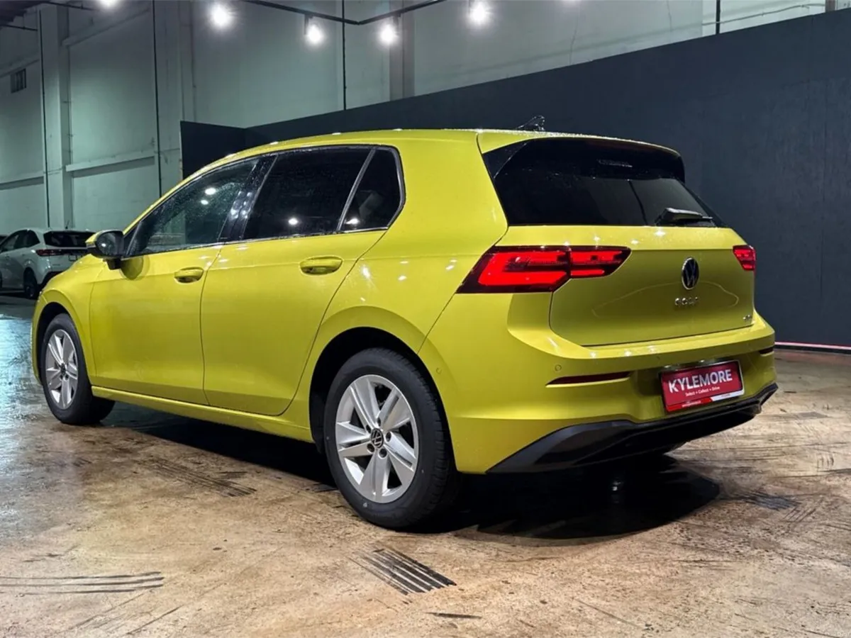 Volkswagen Golf ETSI ACTIVE - FACTORY ALLOYS - PAD - Image 5