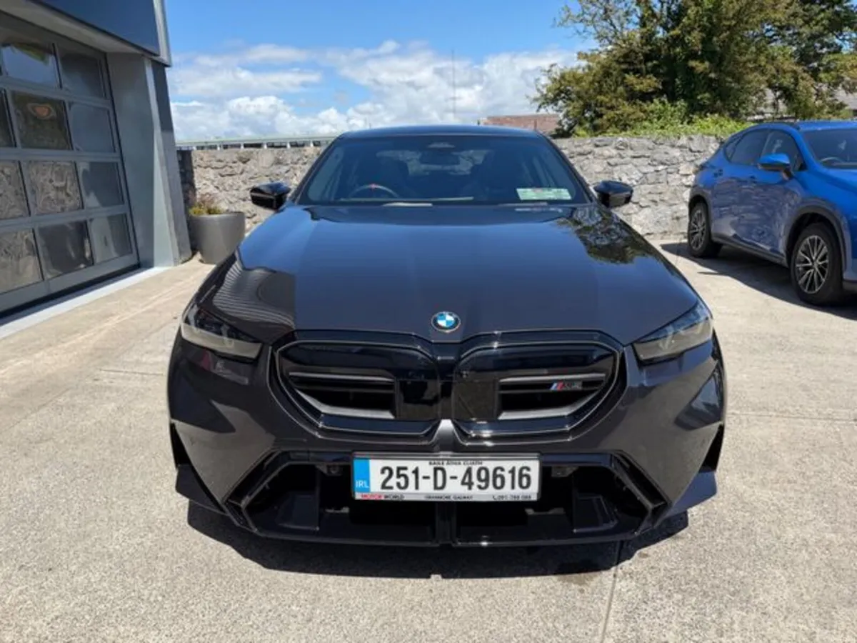 BMW M5 M5 4.4 V8 727 BHP PLUG-IN HYBRID - Image 6