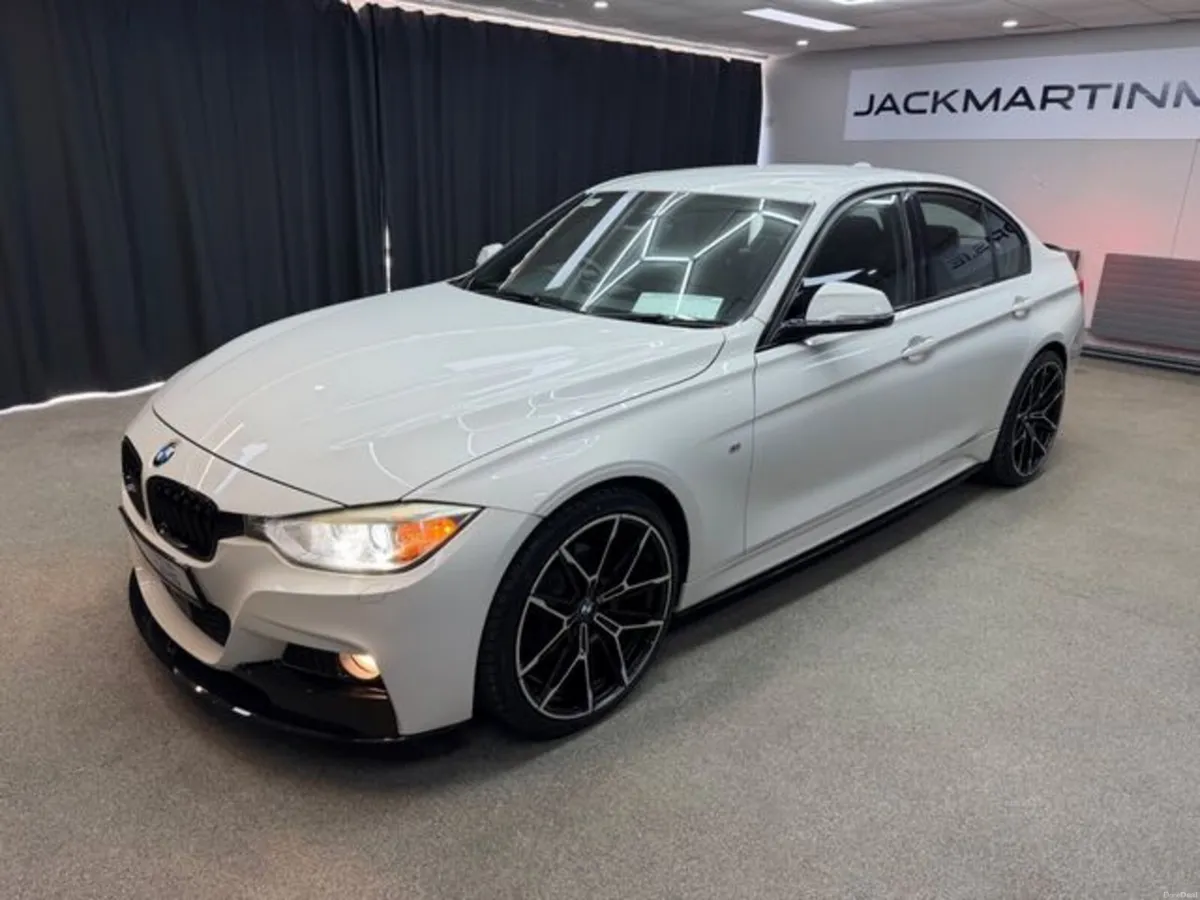 BMW 3-Series 320D - Image 4