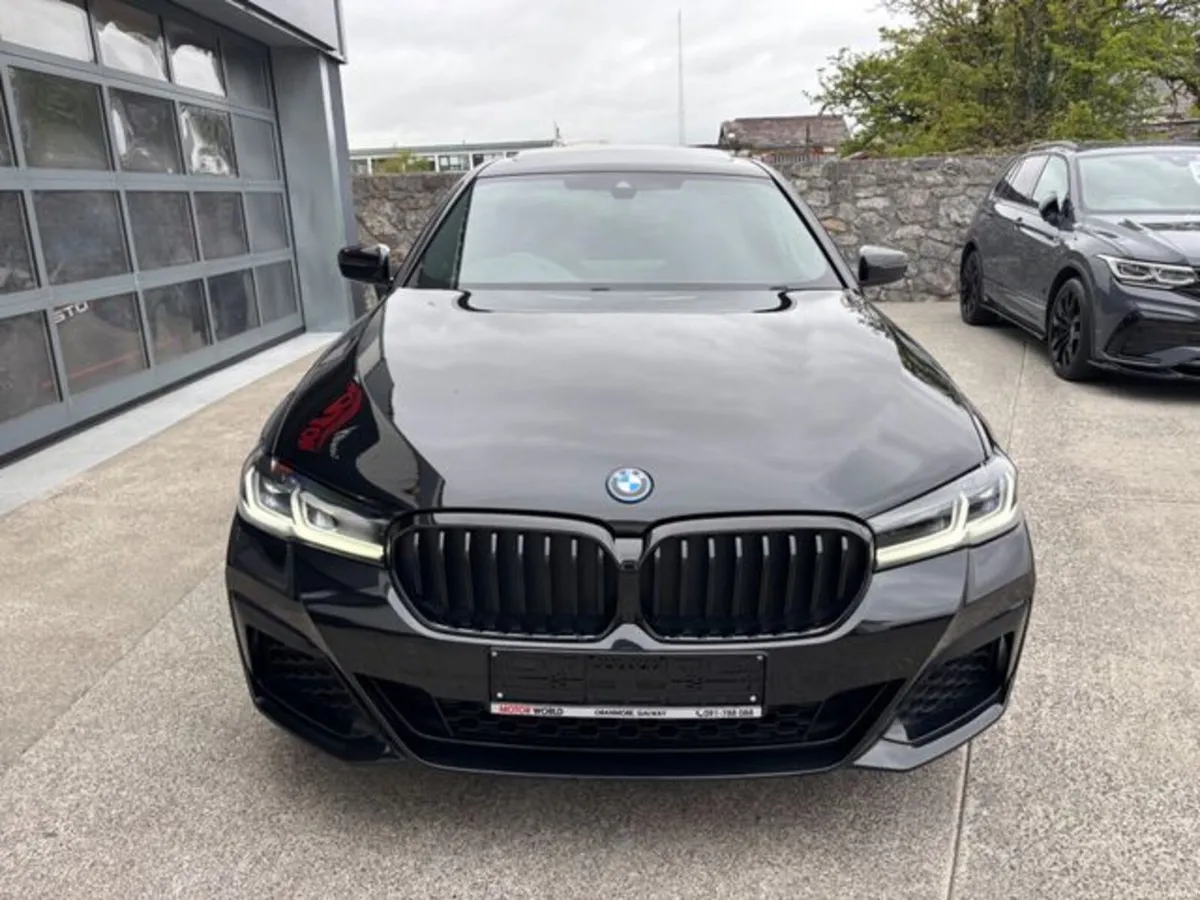 BMW 5-Series 530E X DRIVE M SPORT PRO - Image 6
