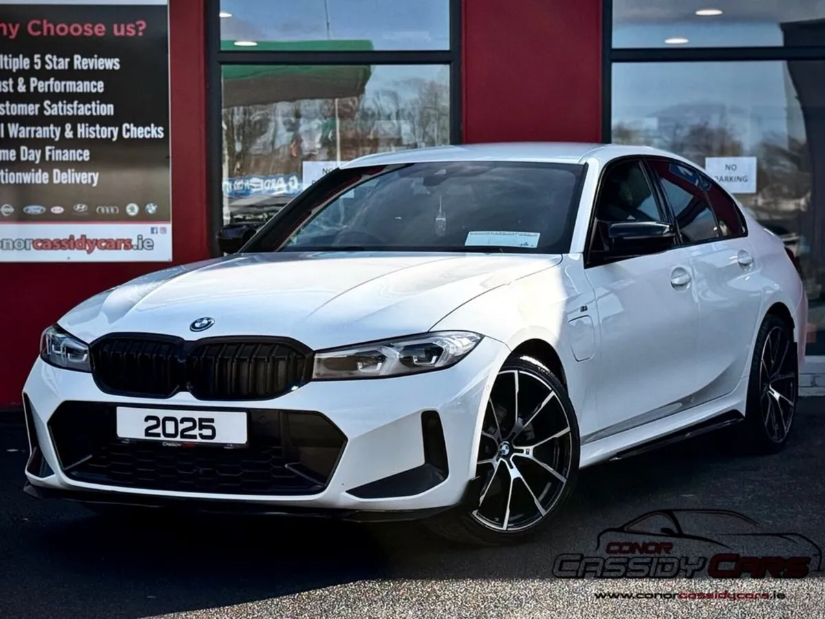 BMW 3-Series 330E M-SPORT // M-PERFORMANCE PACK // - Image 1