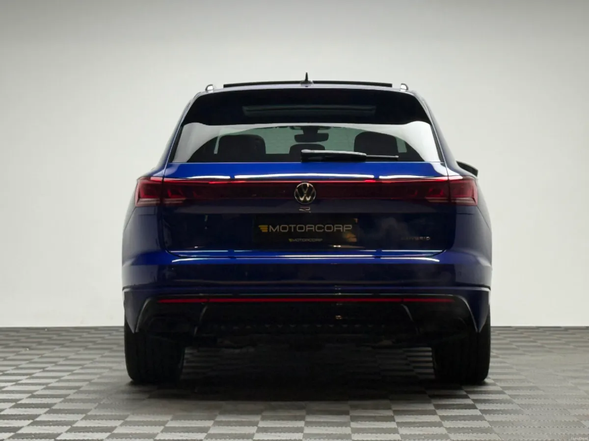 Volkswagen Touareg R V6 3.0 TSI PHEV 462HP - Image 6