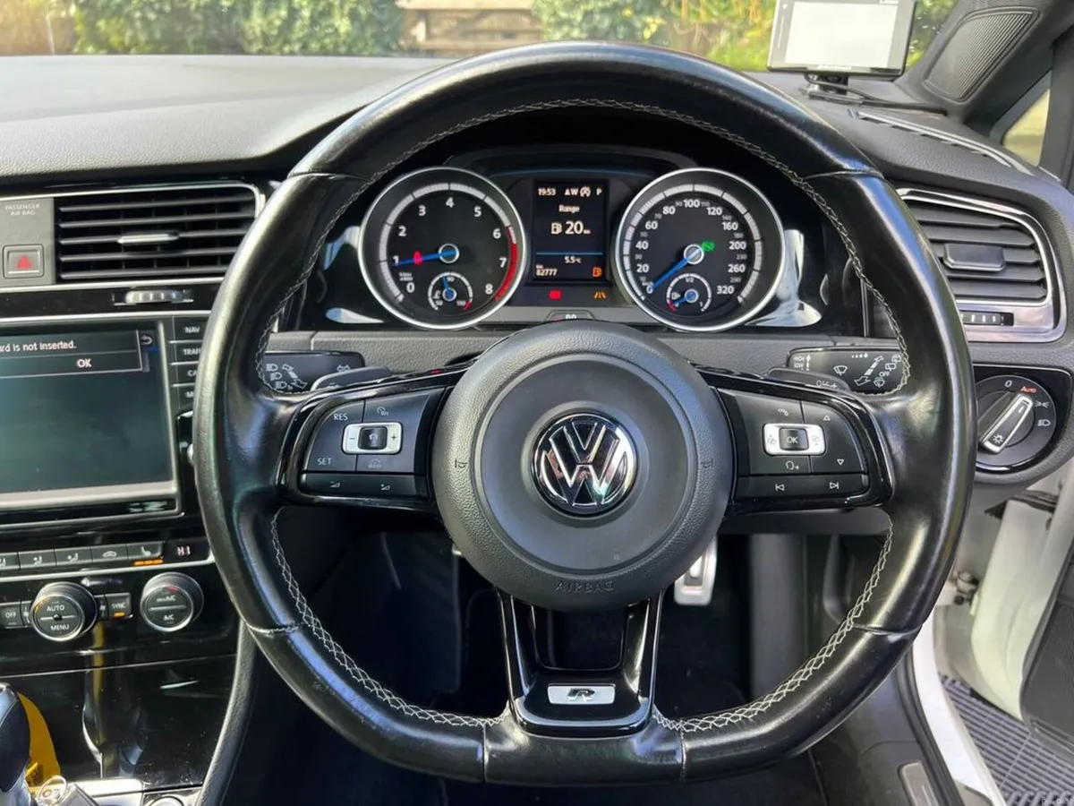 Volkswagen Golf R VARIANT 2.0 TSI AUTO // NEW 19" - Image 4