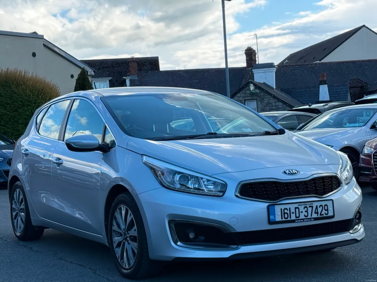 Kia Ceed 1.4 EX DIESEL 5DR *LOW KMS* - Image 3