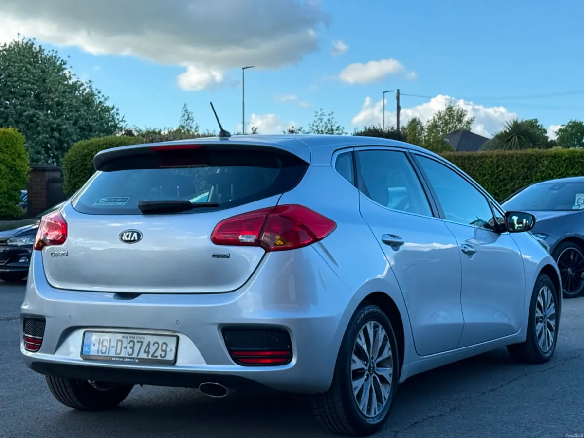 Kia Ceed 1.4 EX DIESEL 5DR *LOW KMS* - Image 5