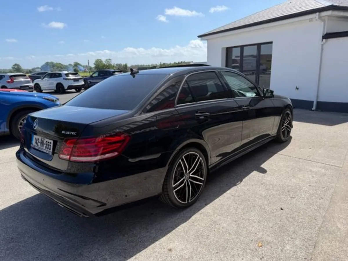 Mercedes-Benz E-Class E350 CDI Bluetec AMG Sport 4 - Image 4