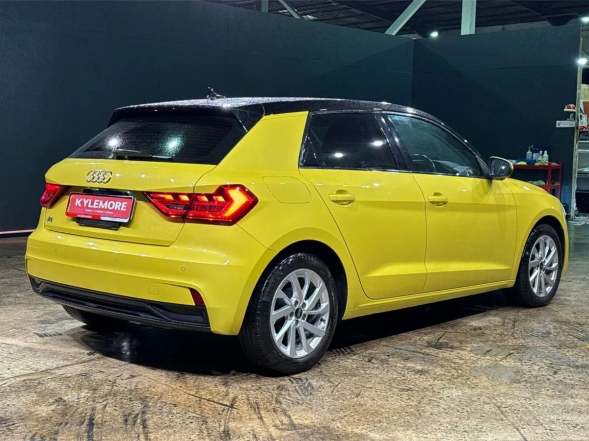 Audi A1 1.0 AUTOMATIC - YELLOW/BLACK 2 TONE - CRUI - Image 3