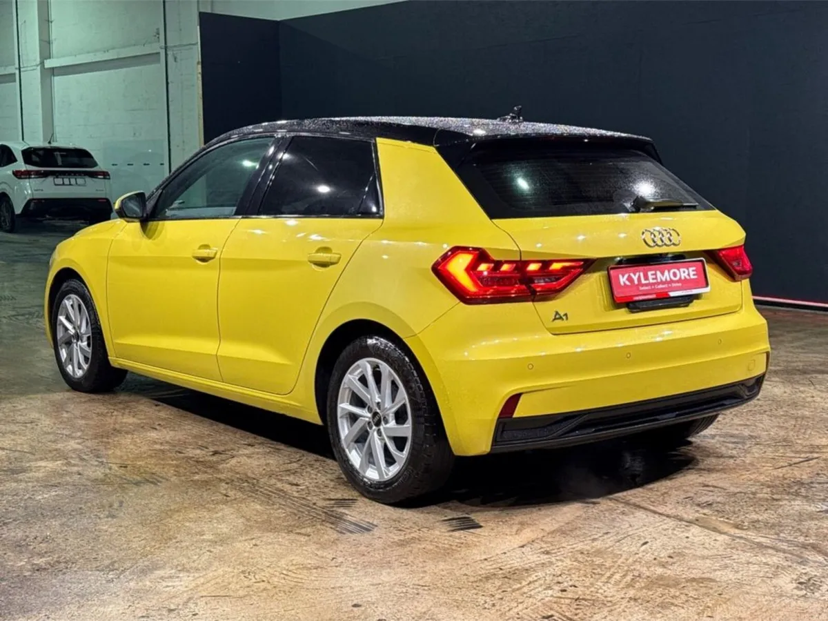 Audi A1 1.0 AUTOMATIC - YELLOW/BLACK 2 TONE - CRUI - Image 5
