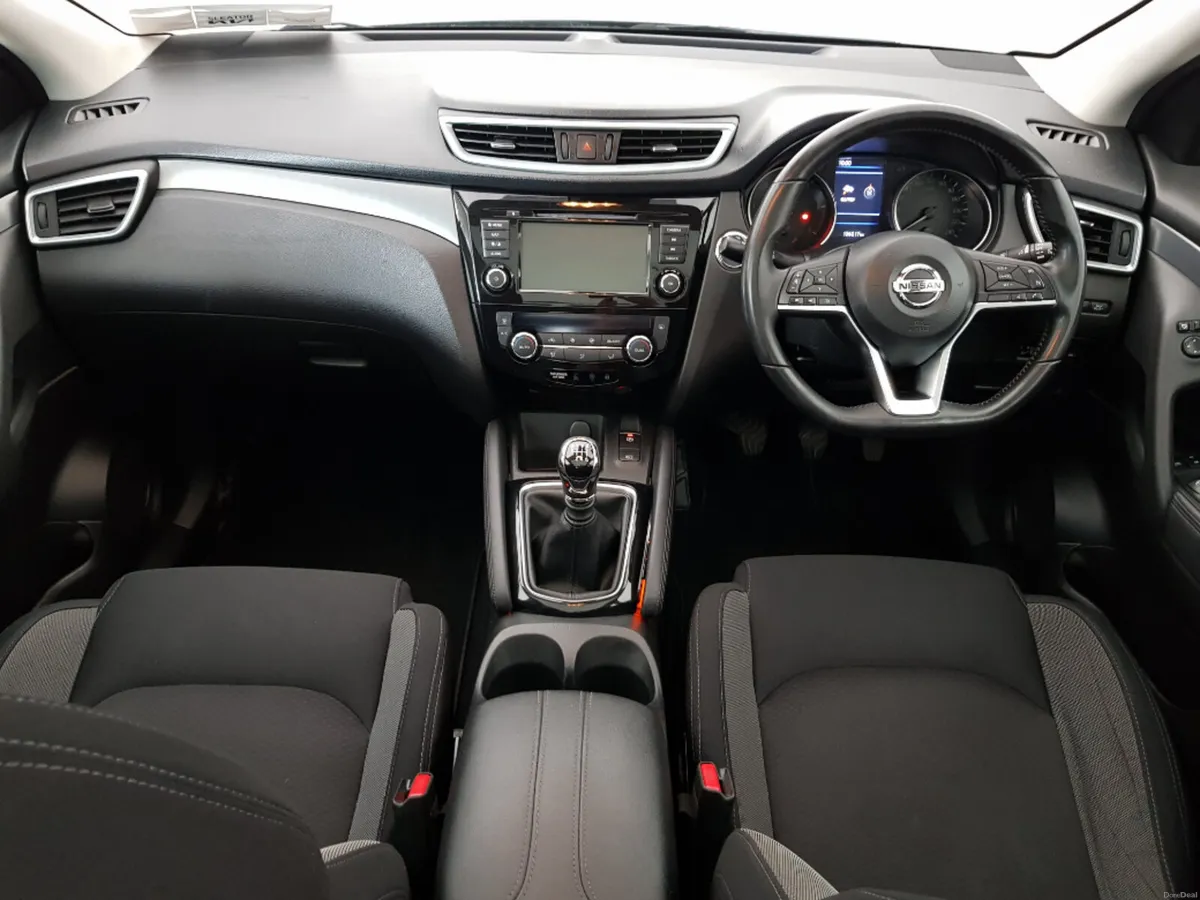 Nissan Qashqai 1.5 DSL SV Premium MY19 4DR - Image 5