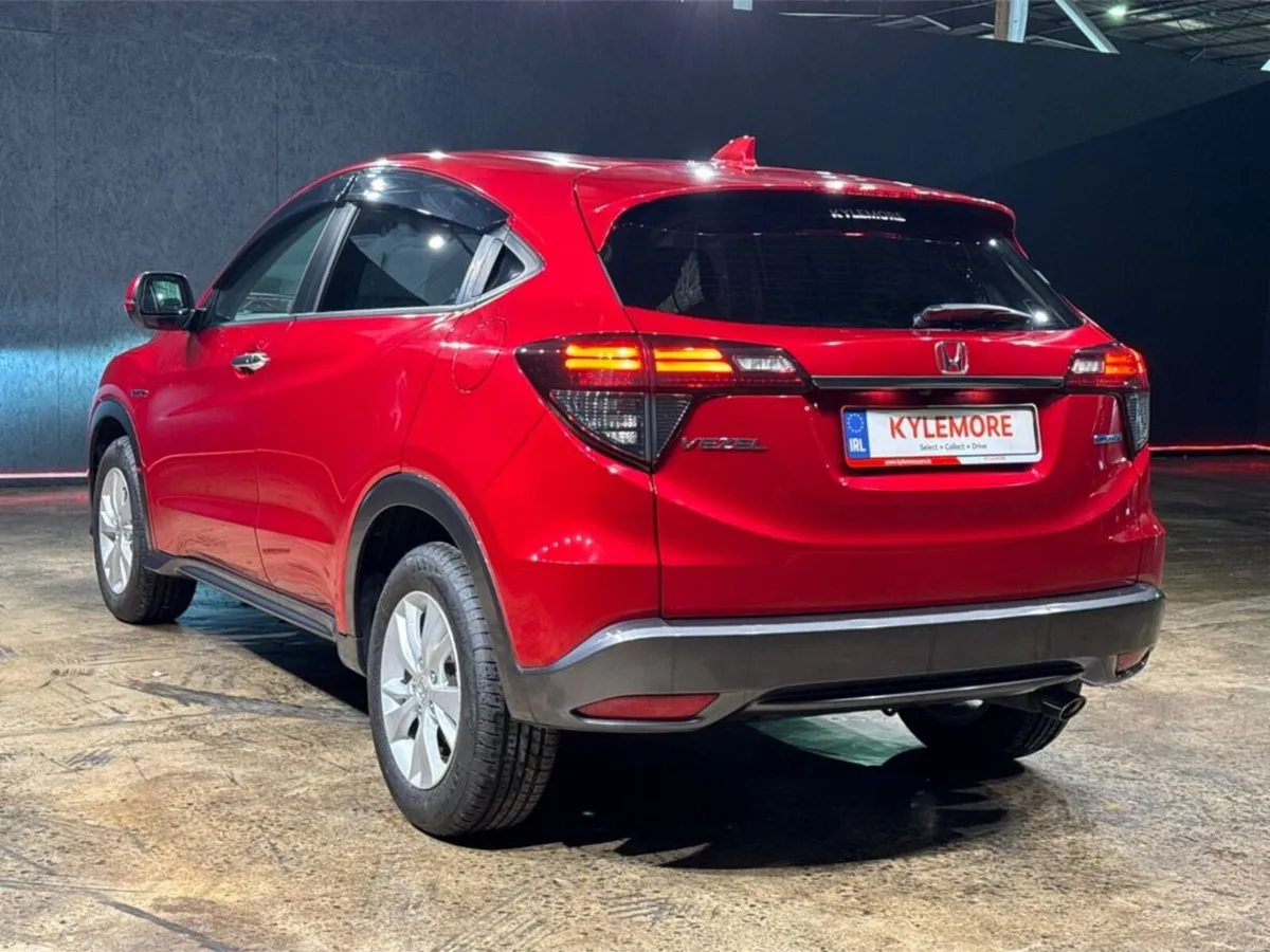 Honda Vezel HYBRID 1.5 AUTOMATIC - FACTORY ALLOYS - Image 5