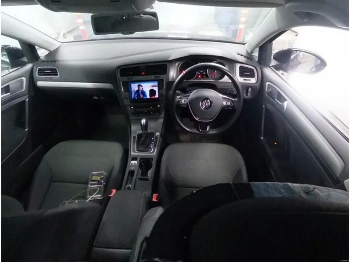 Volkswagen Golf 1.2 Petrol Auto Estate - Image 5