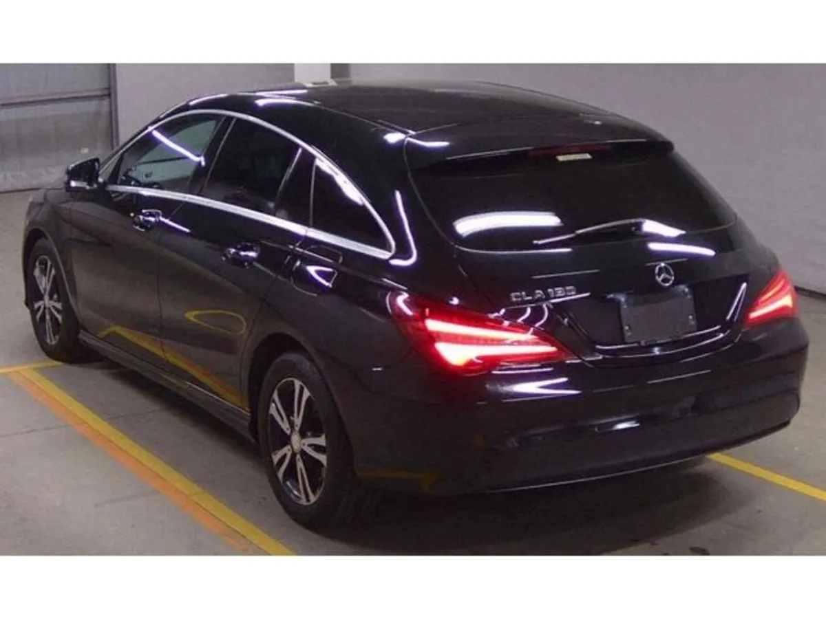 Mercedes-Benz CLA 1.6 Petrol Auto - Image 3