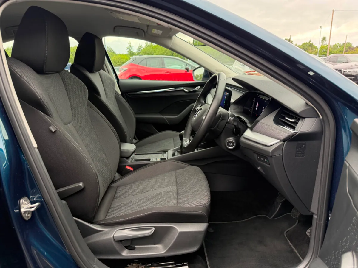 Skoda Octavia STY 2.0tdi 115HP 5DR * WIRELESS CAR - Image 5