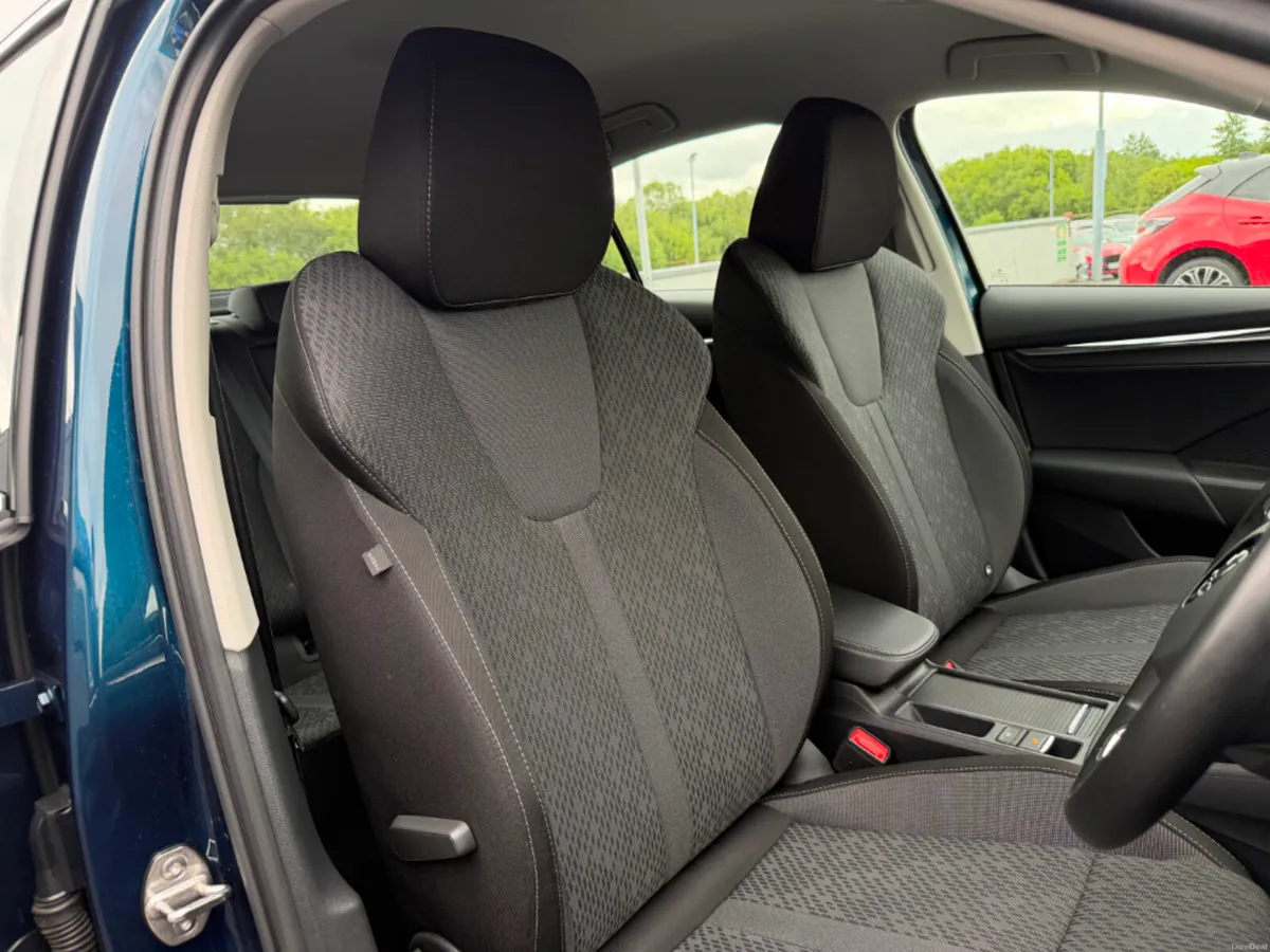 Skoda Octavia STY 2.0tdi 115HP 5DR * WIRELESS CAR - Image 6