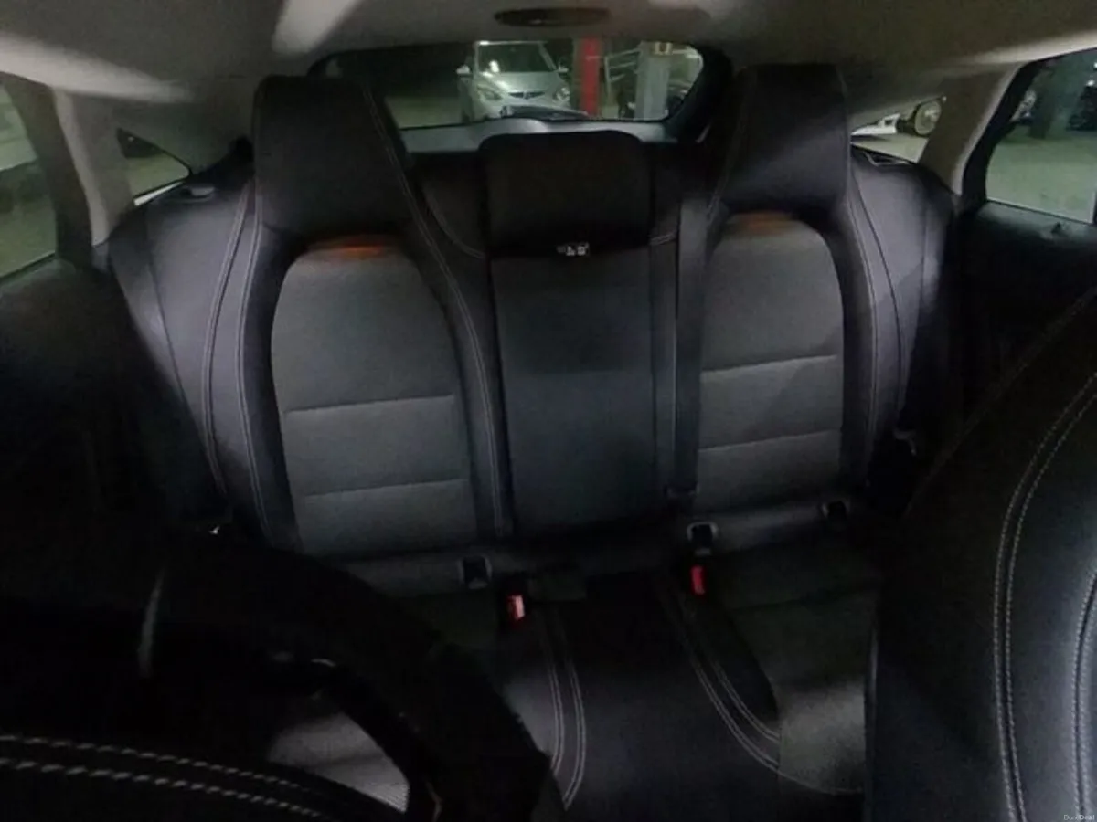 Mercedes-Benz CLA 1.6 Petrol Auto - Image 6