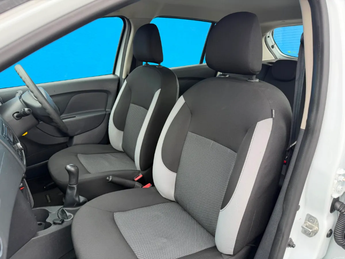 Dacia Sandero Alternative 1.2 75 201 4DR * DRIVE A - Image 6