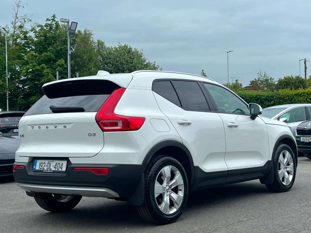 Volvo XC40 D3 MOM PRO AUTO *IRISH CAR* - Image 5