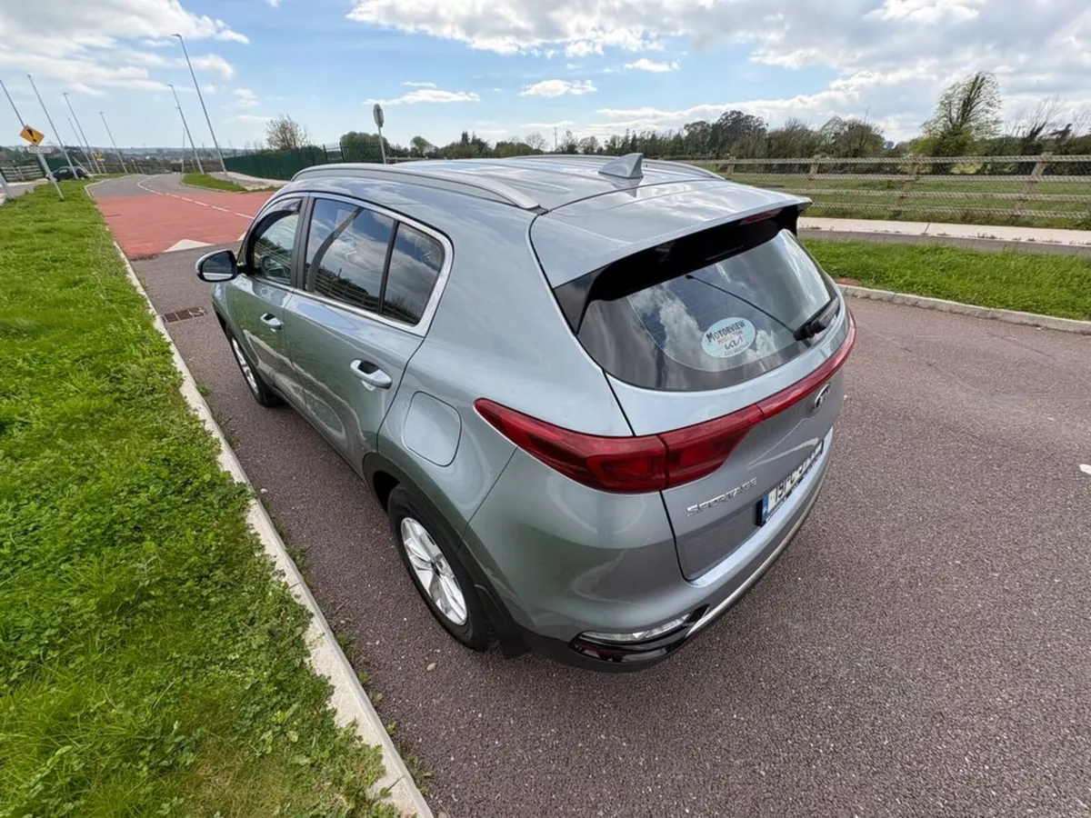 Kia Sportage 5DR, Touch Screen Infotainment System - Image 5
