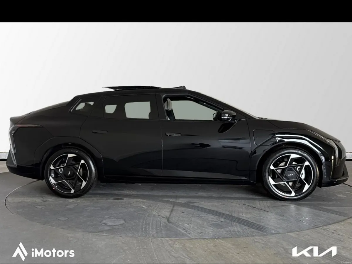 Kia EV4 GT-LINE FASTBACK (DEMO) - Image 4