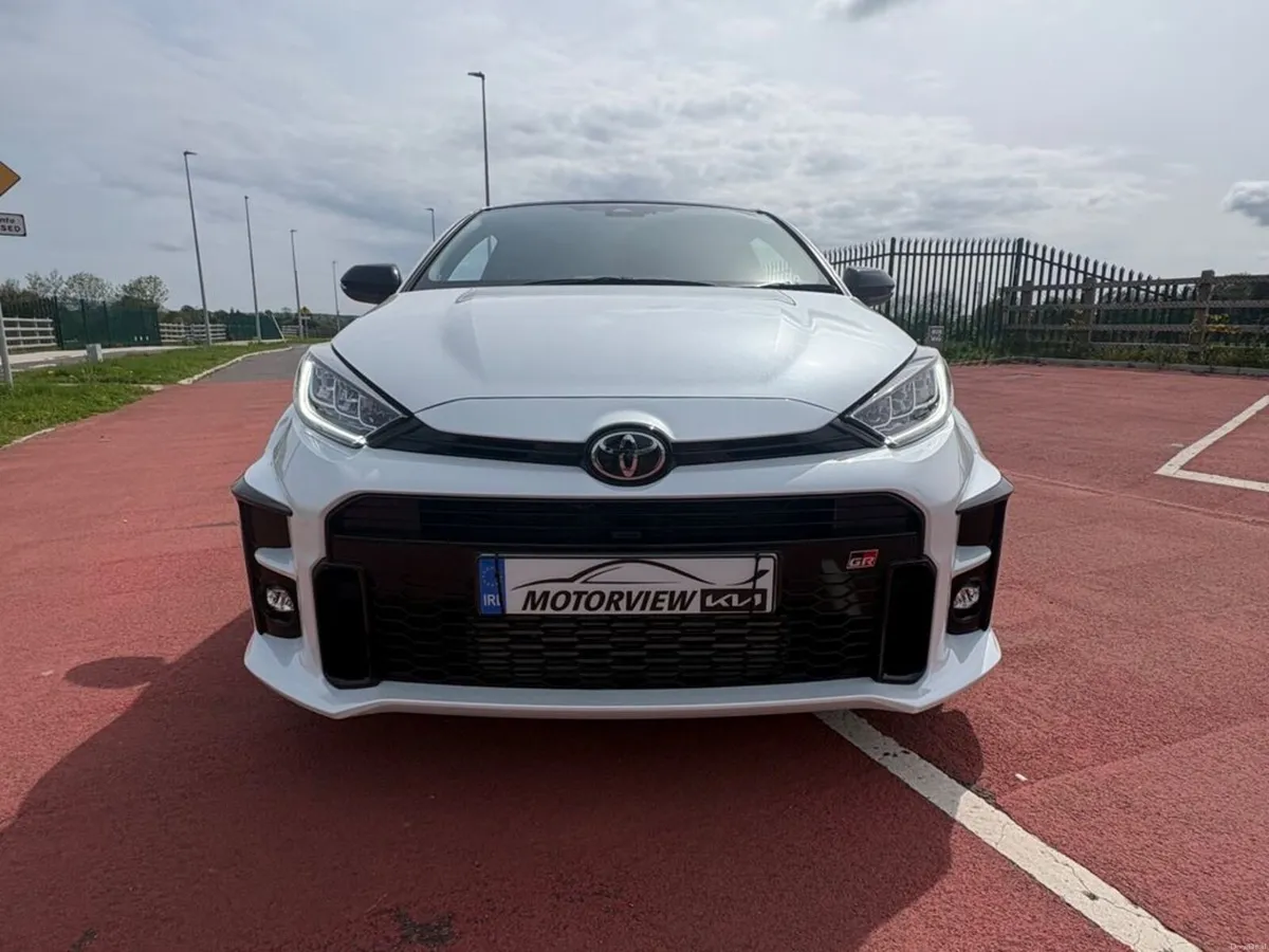 Toyota Yaris GR-Y CIRCUIT, - Image 2