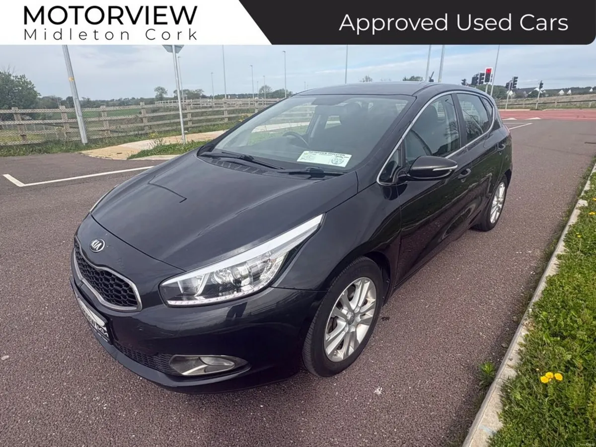 Kia Ceed OL 1.6D 5DR HATCH, **1 owner from new** U - Image 5