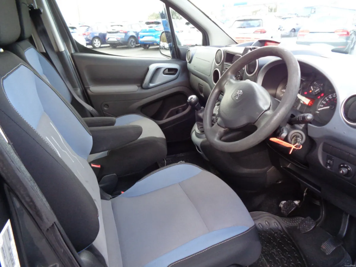Peugeot Partner 1.6 HDI Tepee S 92PS 5 Seats 5DR - Image 5
