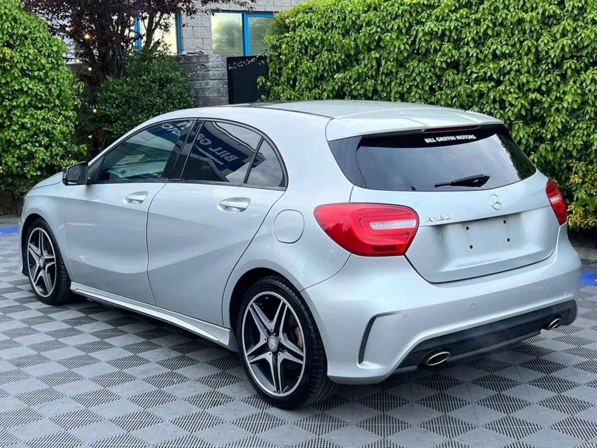 Mercedes-Benz A-Class A180 AMG-LINE 1.6 AUTO // NE - Image 6