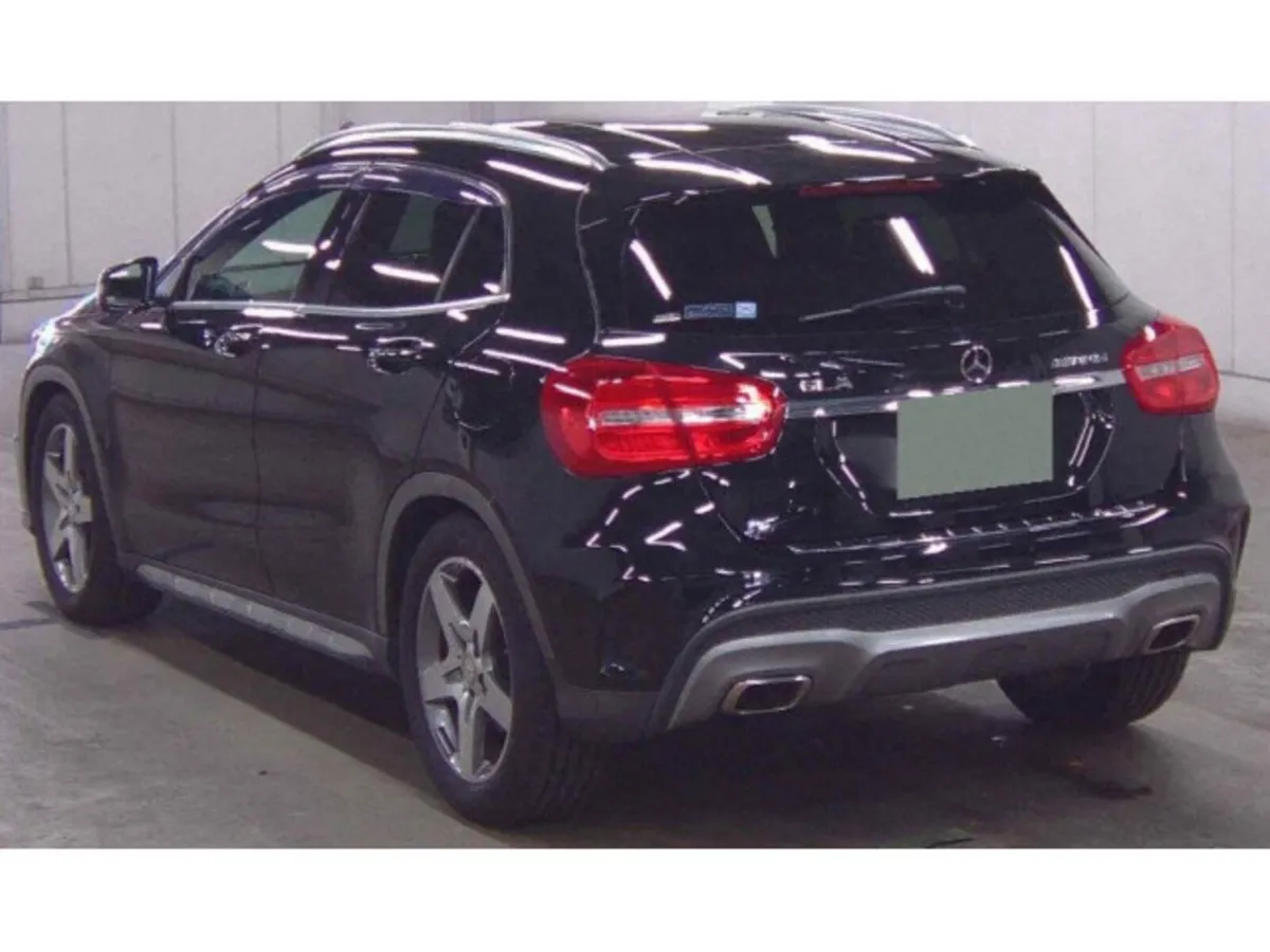 Mercedes-Benz GLA GLA 180 automatic crossover 1.6 - Image 3