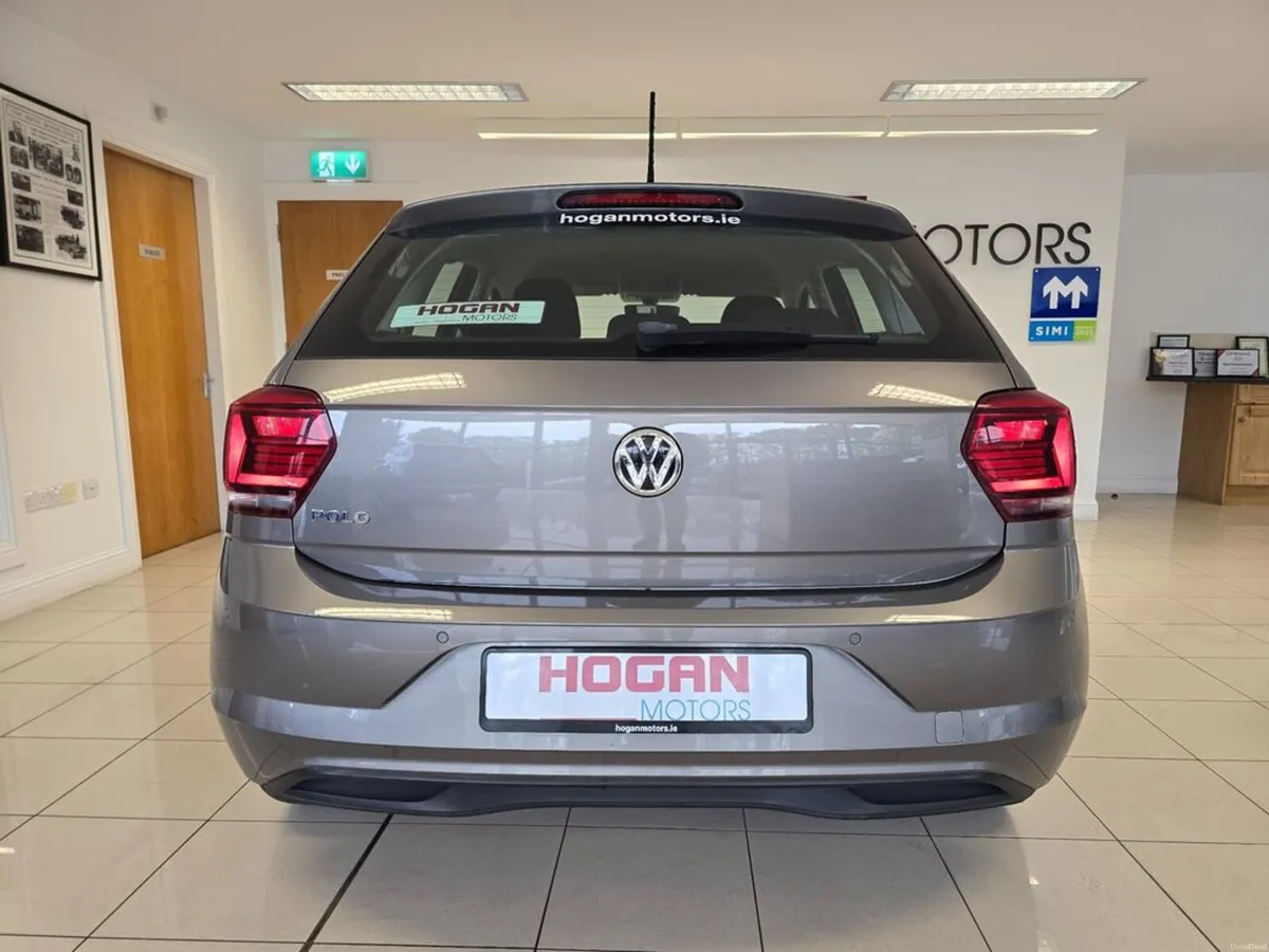 Volkswagen Polo Comfortline 1.0 5DR H/B - Image 5