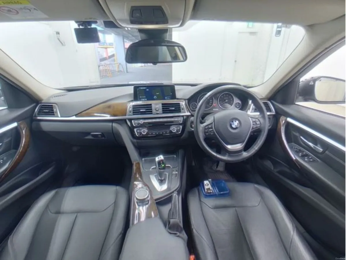 BMW 3-Series 2.0 Petrol Auto - Image 5
