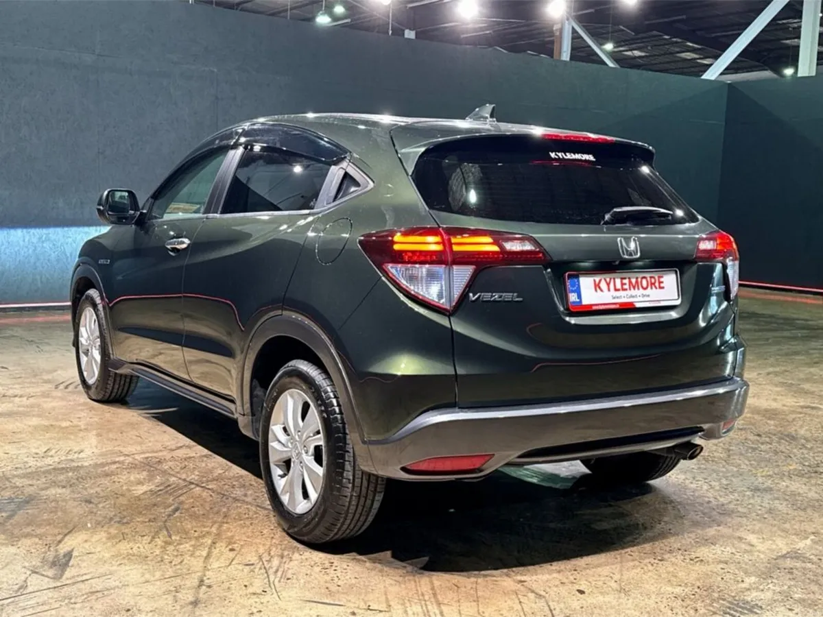 Honda Vezel 1.5 HYBRID SUV - FACTORY ALLOYS - PADD - Image 5