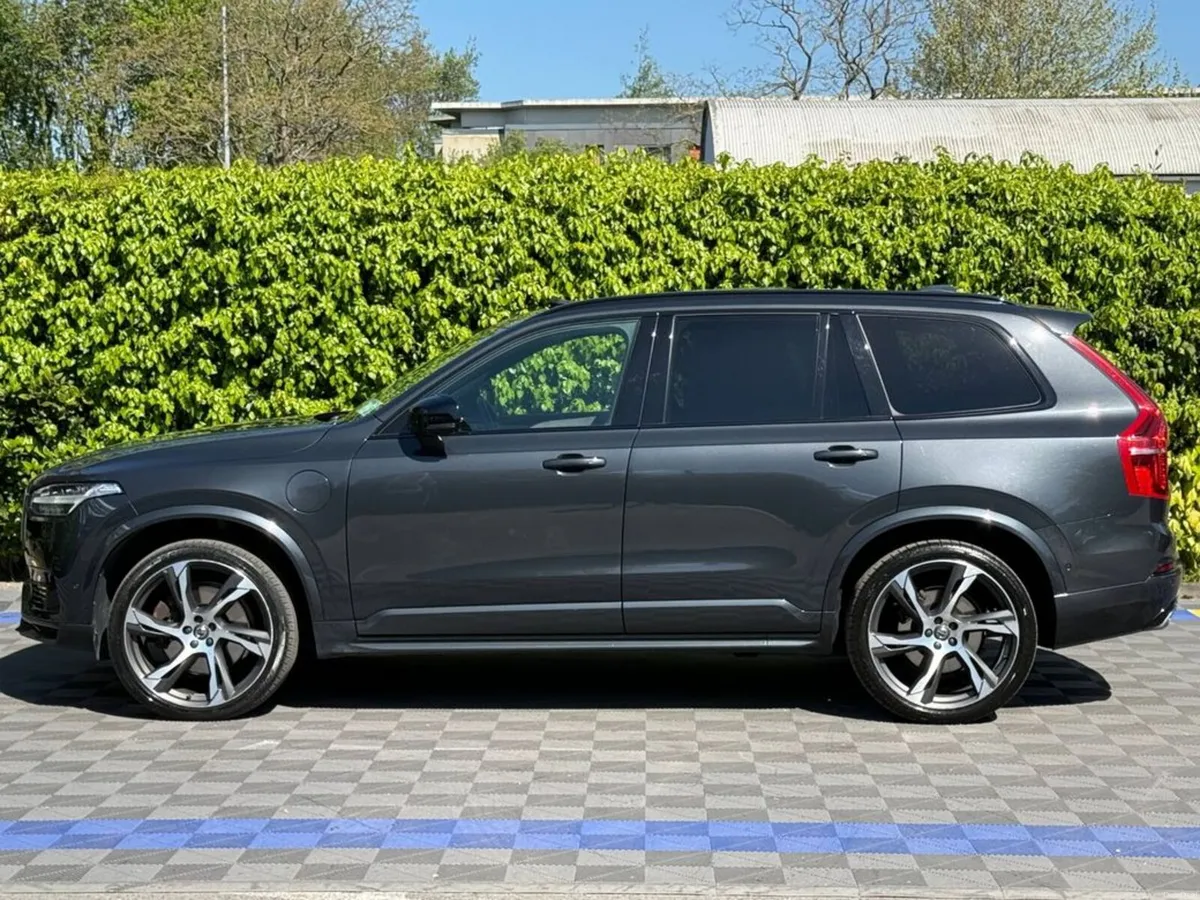 Volvo XC90 R-DESIGN PRO T8 2.0 HYBRID 7-SEATER // - Image 4