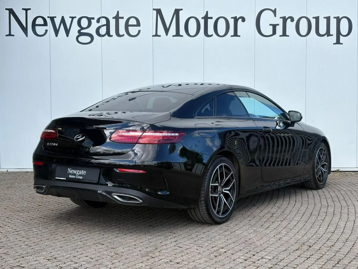Mercedes-Benz E-Class COUPE E220 D 2DR Auto - Image 5