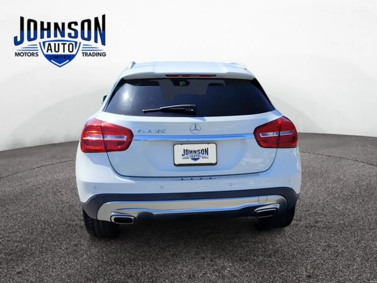 Mercedes-Benz GLA GLA 180 automatic crossover 1.6 - Image 4