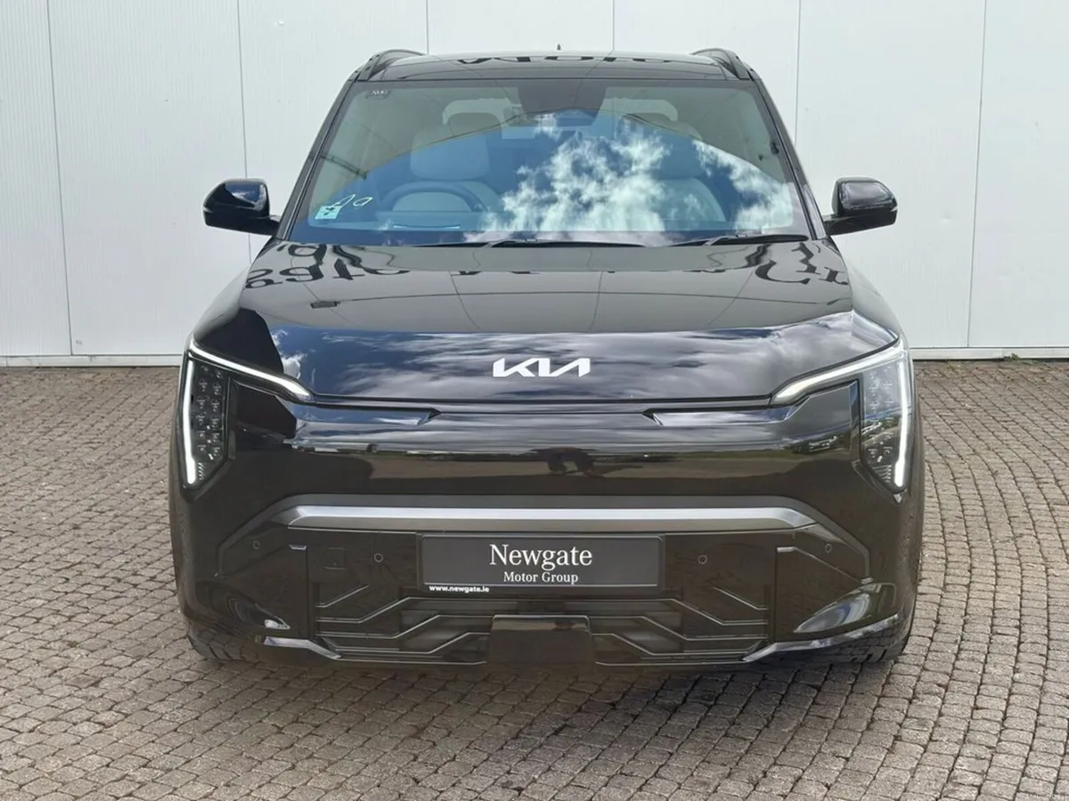 Kia EV3 GT Line - Image 2